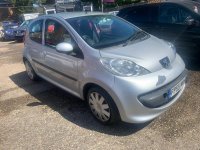 PEUGEOT 107