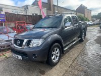 NISSAN NAVARA